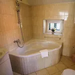 Varos-charming Stone House In Old Town