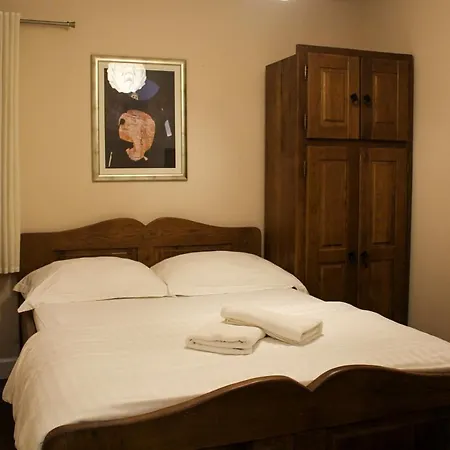 法洛斯别墅酒店 招待所