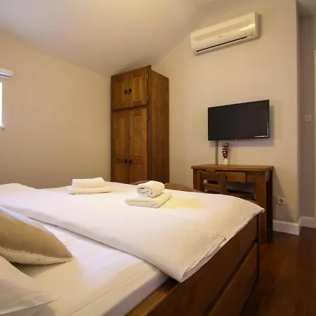 法洛斯别墅酒店 招待所