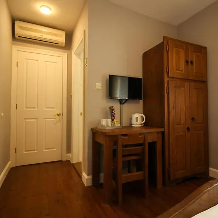 法洛斯别墅酒店 3*