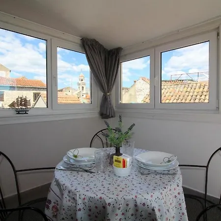 Varos-charming Stone House In Old Town Penzion 3*