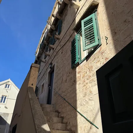 Varos-charming Stone House In Old Town 3* Split